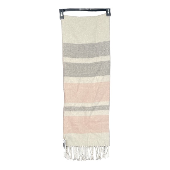 STEVE MADDEN Winter Metallic Muffler Scarf Ivory NWT - Picture 2 of 3